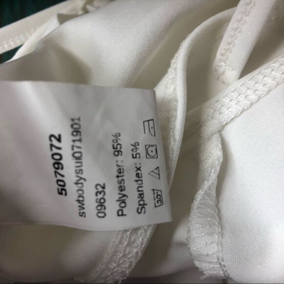 Shein White Ruffle Lace Up back swimsuit Size Small - Picture 7 of 7